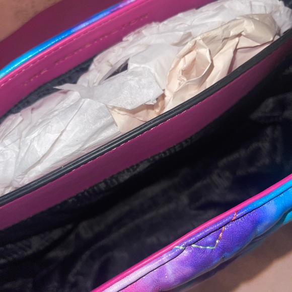 🌟🌟KURT GEIGER XXL Kensington Rainbow Tye Dye Shoulder Bag - Picture 6 of 10